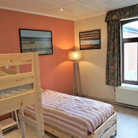 Au Randonneur - Bed & Breakfast Thuin