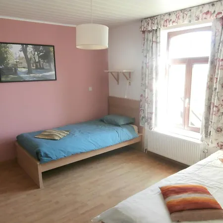 Au Randonneur - Bed & Breakfast Thuin